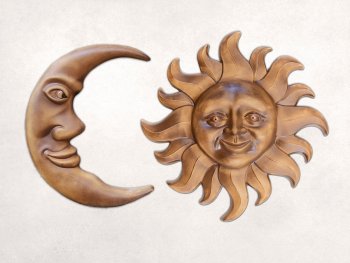 Slunce a měsíc z keramiky se vám za mraky neschovají